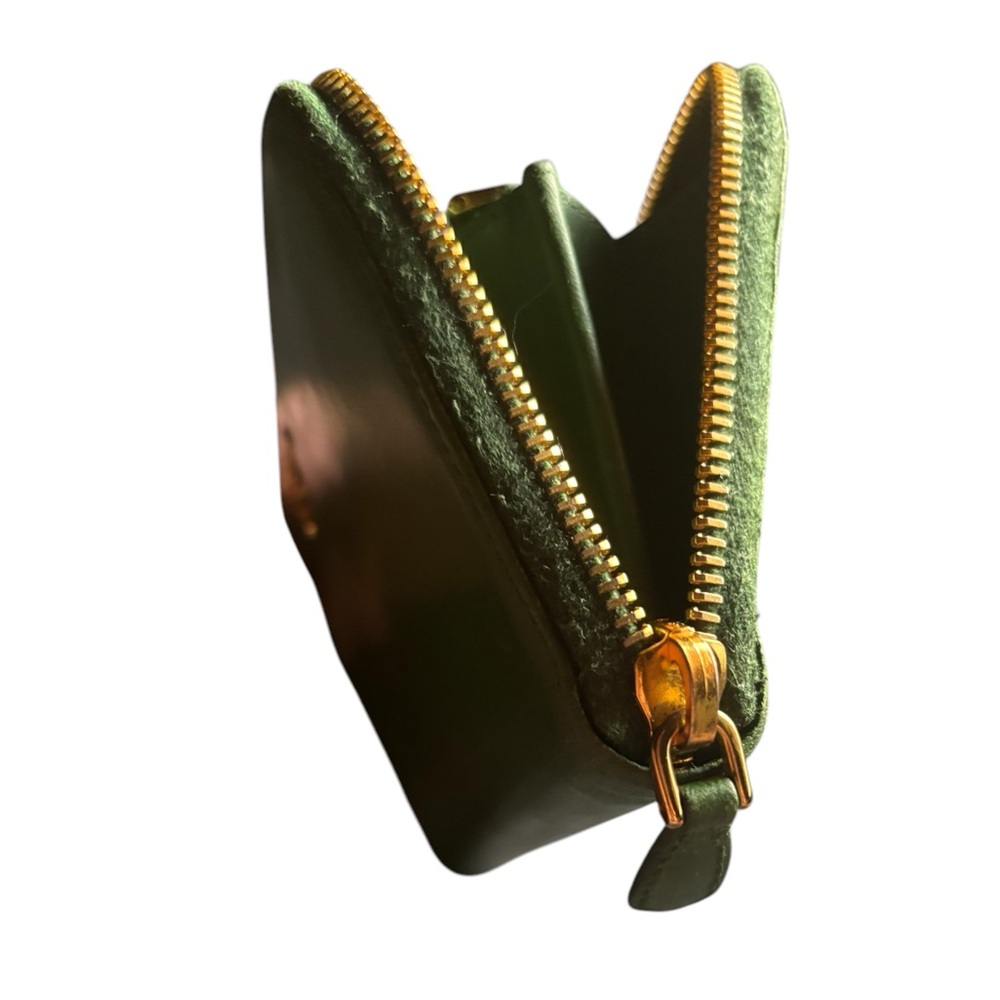 Prada Green Long Leather Zipper Wallet Excellent Condition - Picture 10 of 16